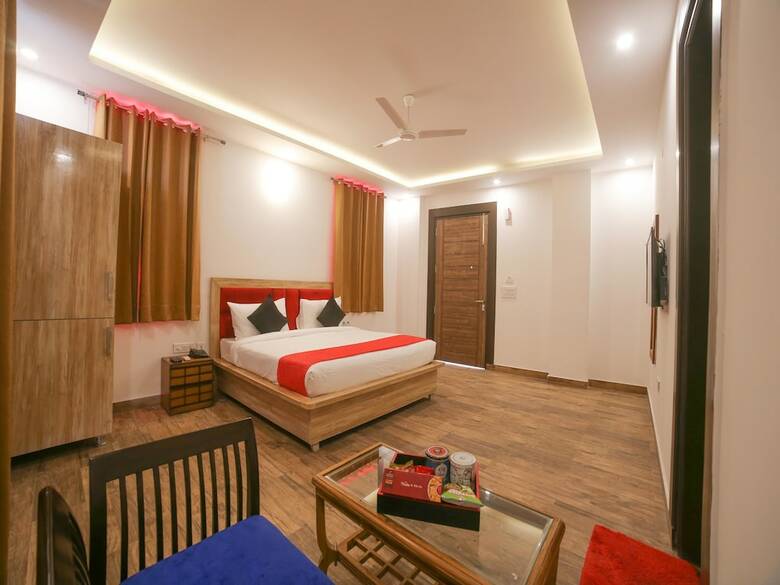 Hotel Collection O 30076 Main Chhatarpur Road Asola