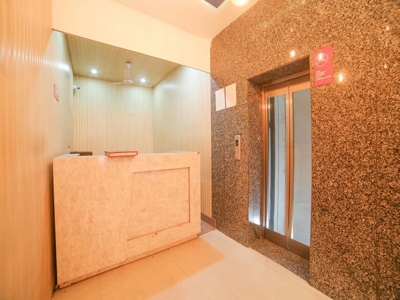 Hotel Collection O 30076 Main Chhatarpur Road Asola