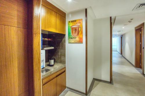 7 Apple Hotel - Viman Nagar Pune