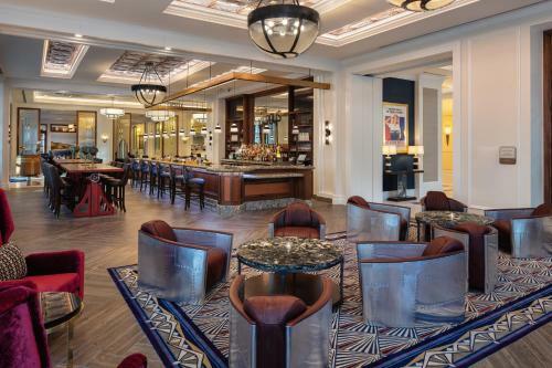 The Higgins Hotel New Orleans, Curio Collection By Hilton