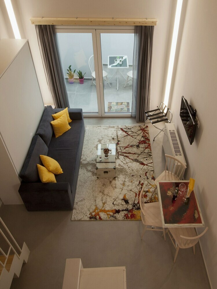 Aparthotel Dimi Luxurious Suites