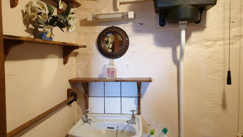 Mill Pond Cottage