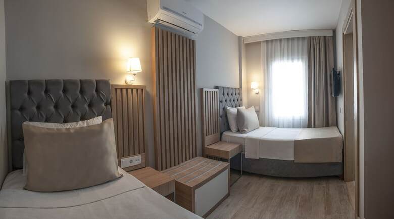 Sky Star Hotel - Bed & Breakfast