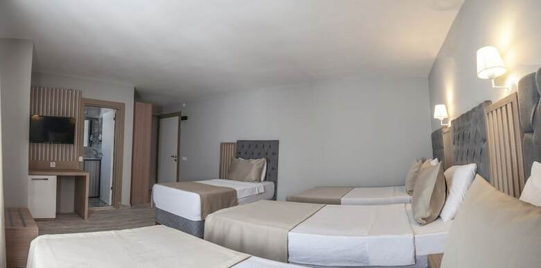 Sky Star Hotel - Bed & Breakfast