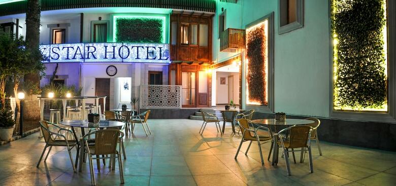 Sky Star Hotel - Bed & Breakfast