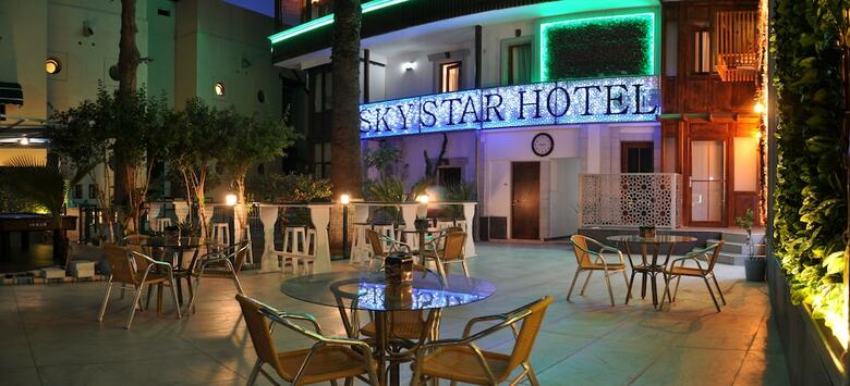 Sky Star Hotel - Bed & Breakfast