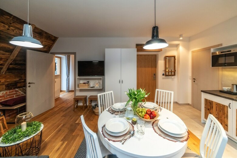 Hel Apartments