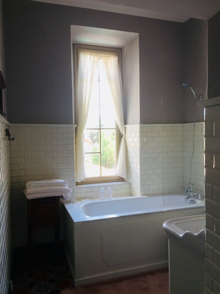 Bed & Breakfast Chateau De Douzens