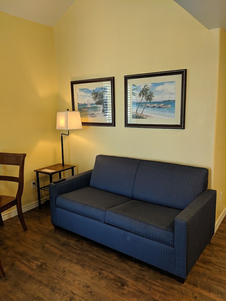 Hotel Seashell Village Resort