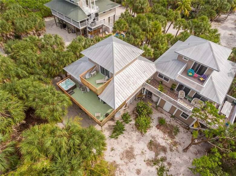 528 - Coral Cottage