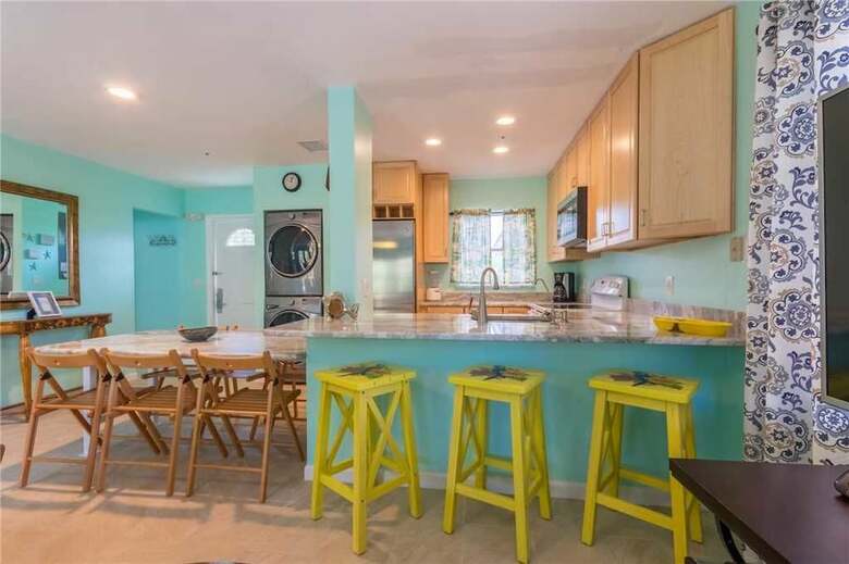 528 - Coral Cottage