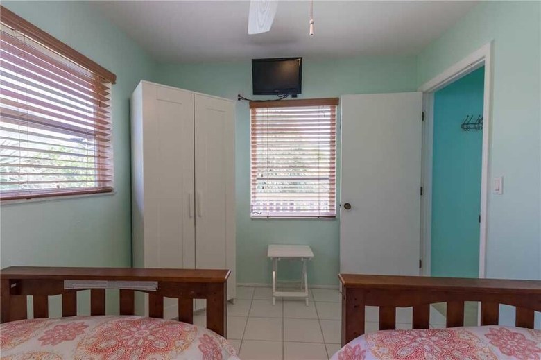 528 - Coral Cottage