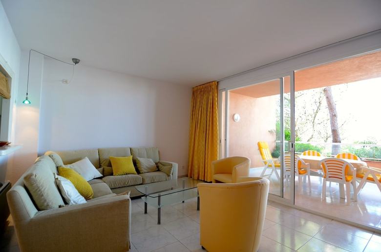 Apartamentos Puig Sa Guilla