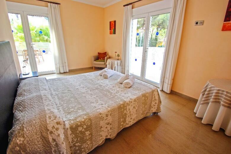 Apartamentos Angels - Spacious And Characterful Property In Moraira