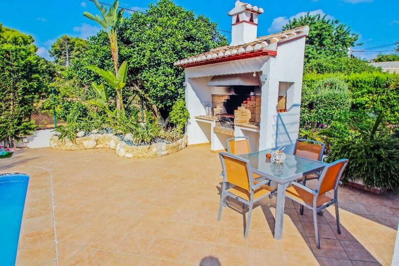 Apartamentos Angels - Spacious And Characterful Property In Moraira