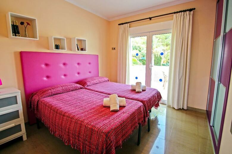 Apartamentos Angels - Spacious And Characterful Property In Moraira