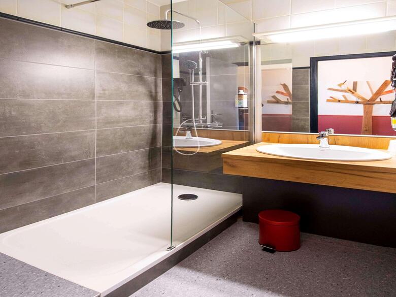 Hotel Greet H�tel Castres Saix