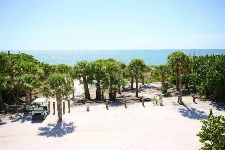 201-bydesign On The Beach I