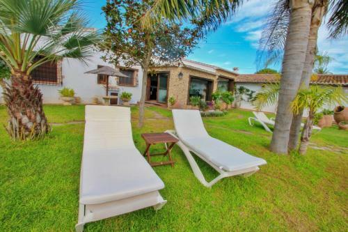 Finca La Coma - Modern, Well-equipped Villa With Private Pool In Benissa
