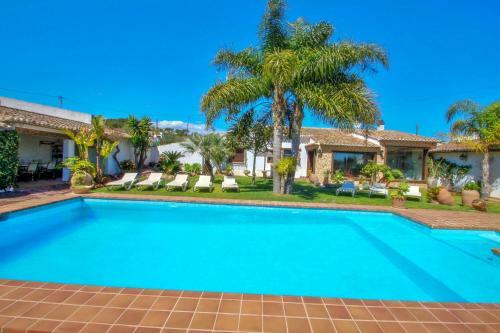 Finca La Coma - Modern, Well-equipped Villa With Private Pool In Benissa