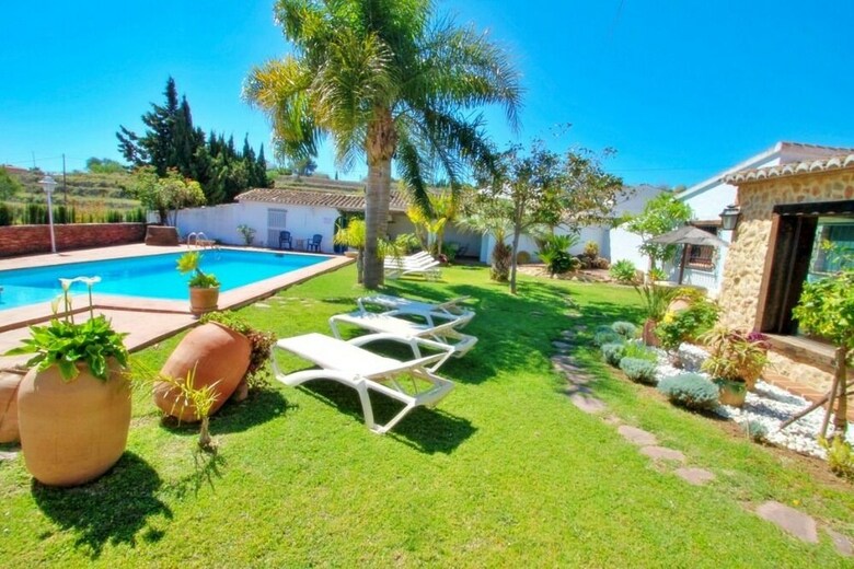 Finca La Coma - Modern, Well-equipped Villa With Private Pool In Benissa