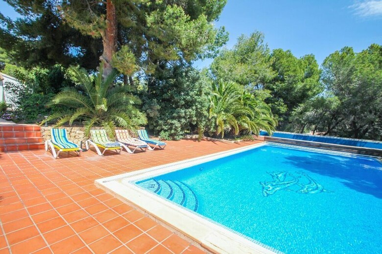 Finca Raiz - Modern, Well-equipped Villa With Private Pool In Moraira