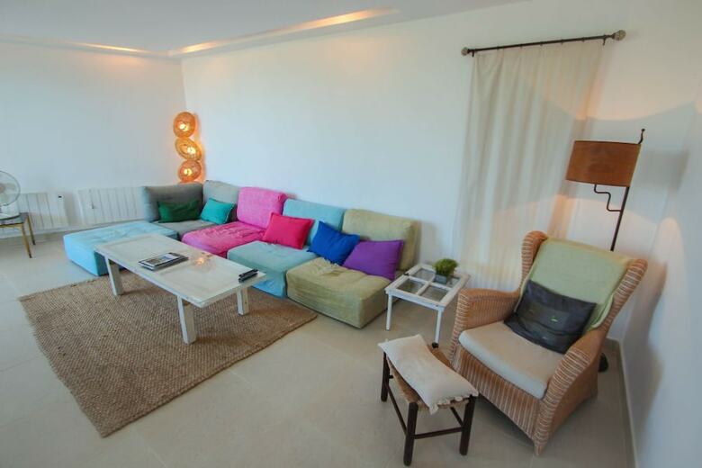 Villa Laja - Panoramic Hillside Holiday House In Moraira