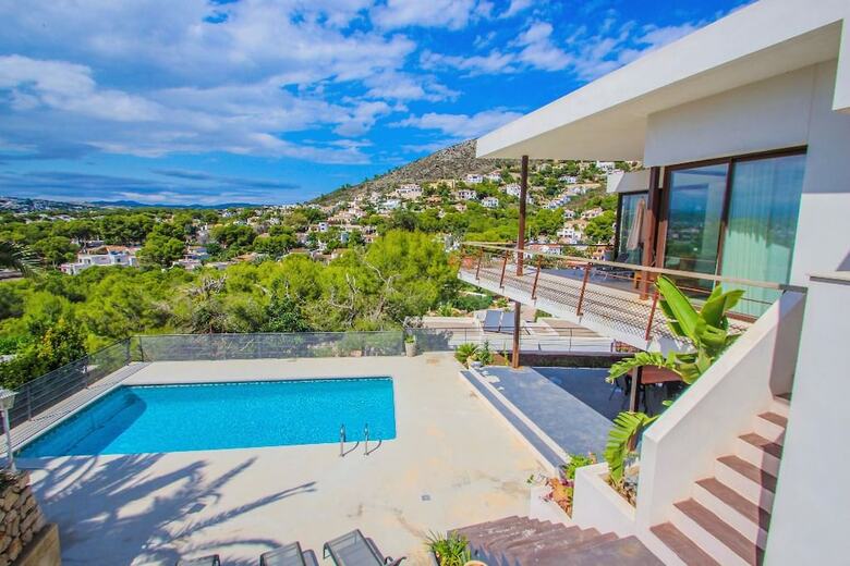 Villa Laja - Panoramic Hillside Holiday House In Moraira