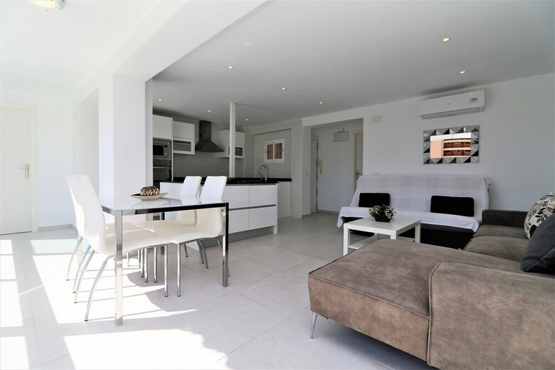 Apartamentos Versalles 7-32