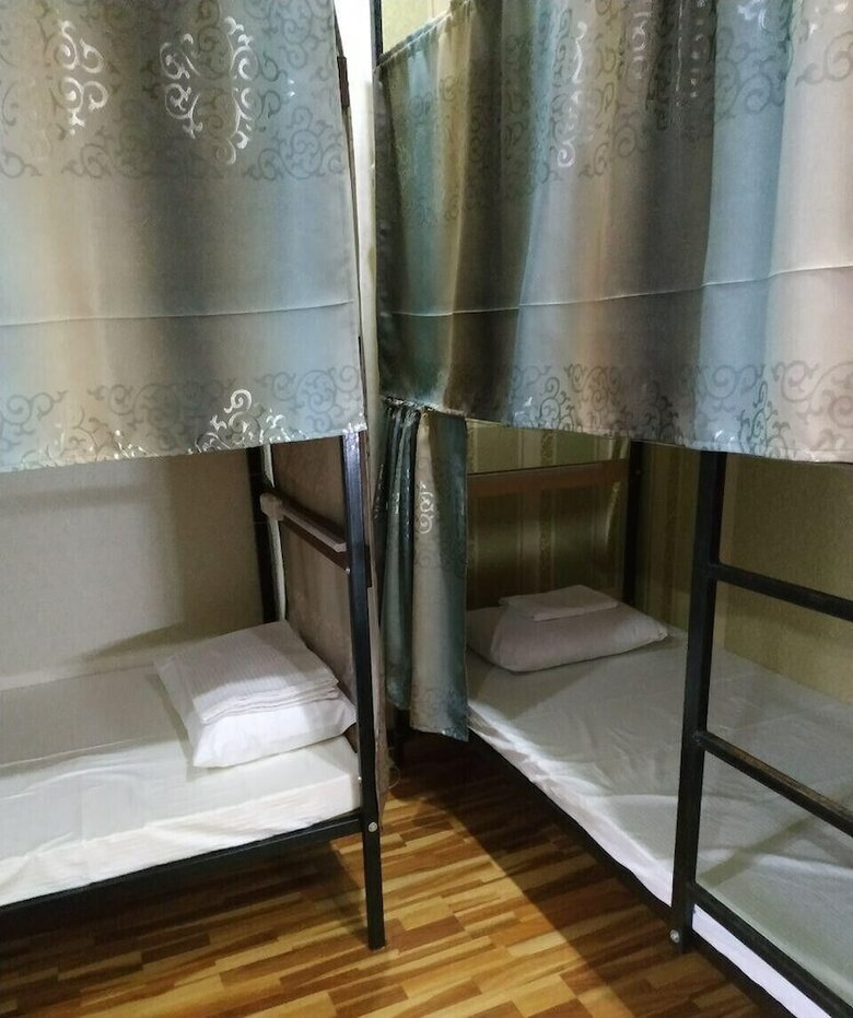 Hostal Hostel House