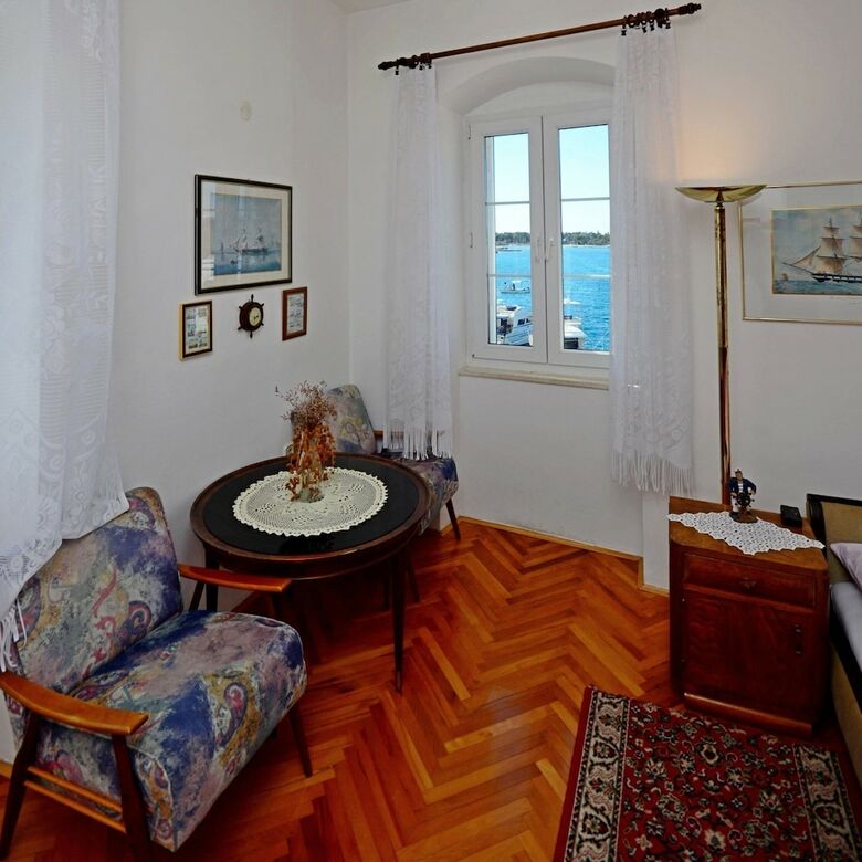 Apartments Best Location