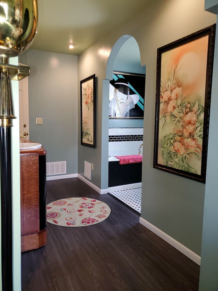 Bed & Breakfast James Mulvey Carriage House Inn