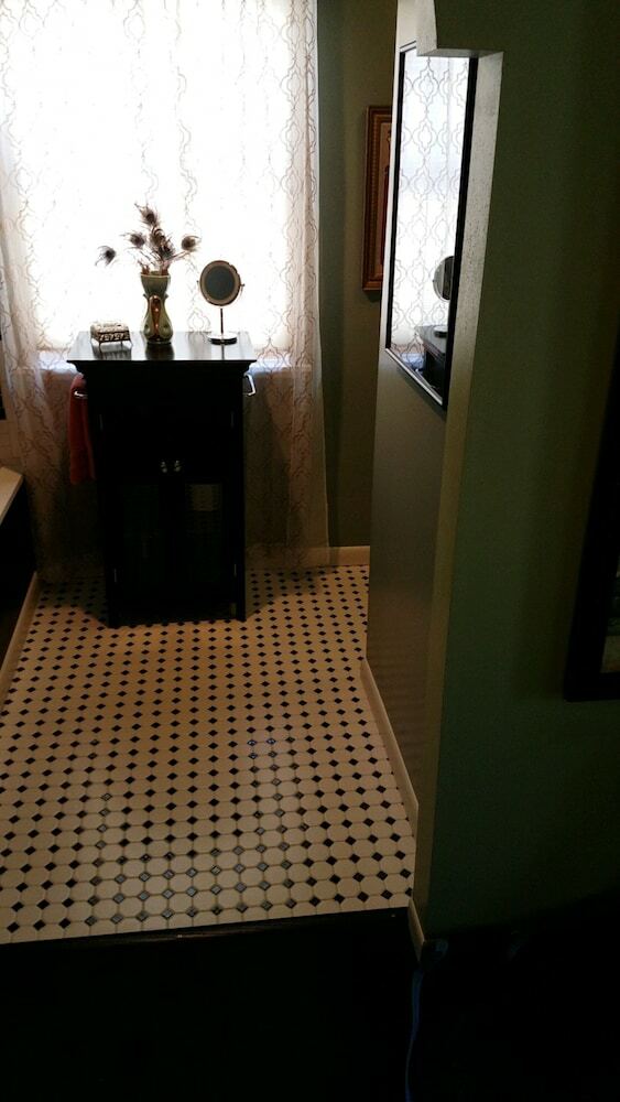 Bed & Breakfast James Mulvey Carriage House Inn