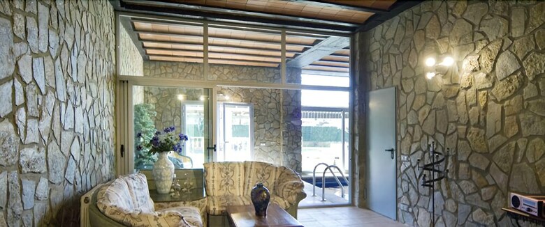 Villa Chalet Con Piscina Interior Y Sauna