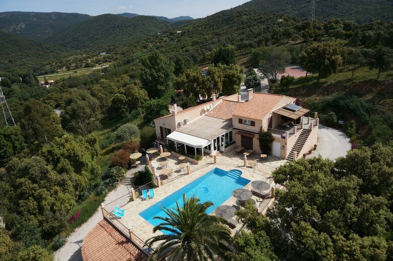 Bed & Breakfast Villa Nais