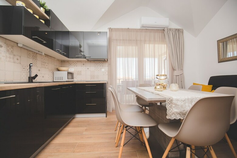 Apartamentos Salsa Brac