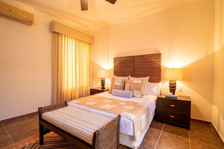Paraiso Del Mar Resort V1 3 Bed By Casago