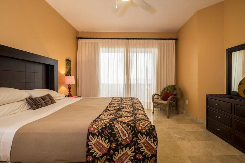Paraiso Del Mar Resort C402 2 Bed By Casago
