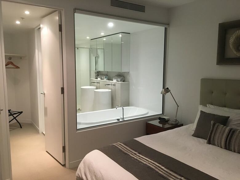 Large Apartment At Oracle Resort