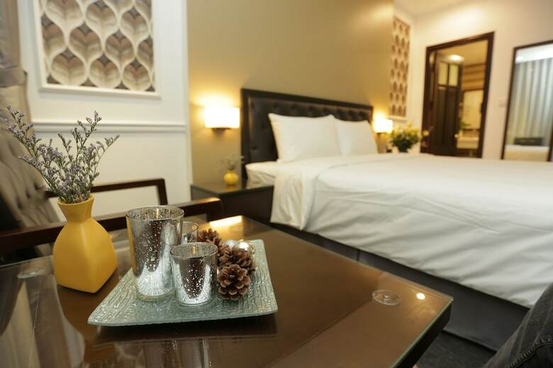 Adeline Hotel
