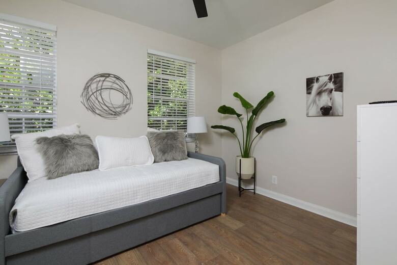 Weston Townhome 13