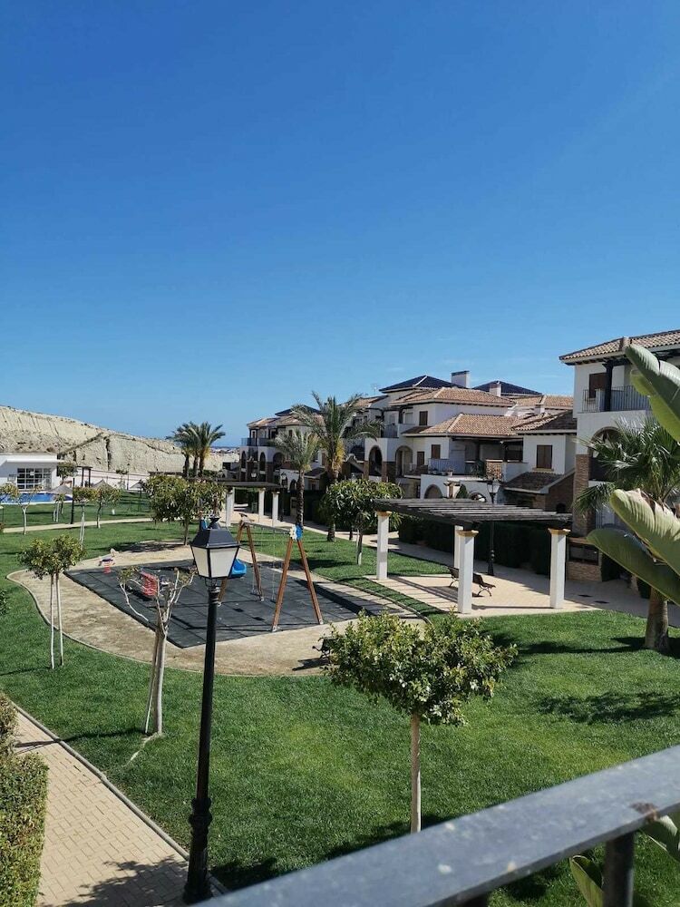 Apartamentos Rouse Ar Home