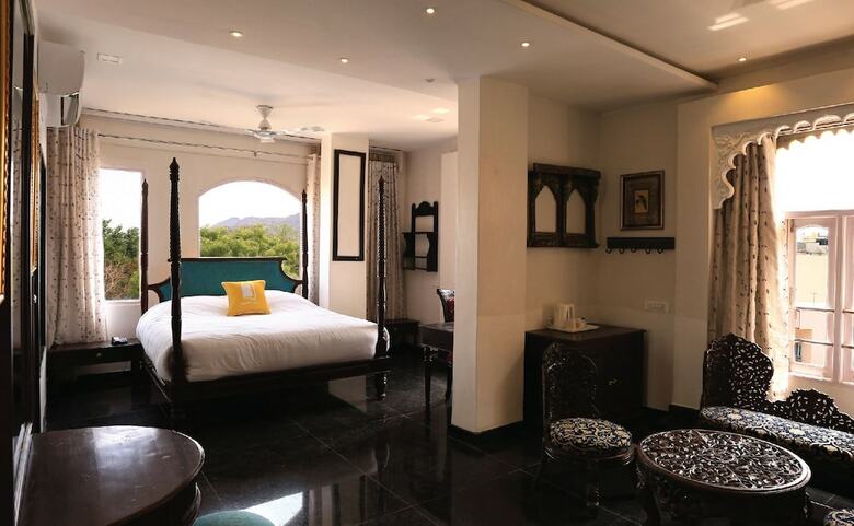 Hotel Bloom Boutique I Lake Pichola
