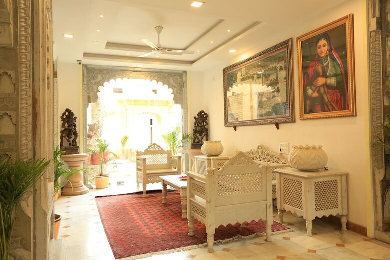 Hotel Bloom Boutique I Lake Pichola
