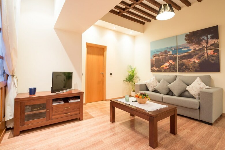 Apartamentos Ahro Suite Carreteria 15