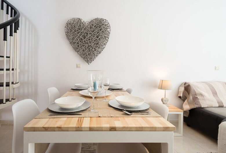 Apartamentos Ahro Suites Blanco Soler 3