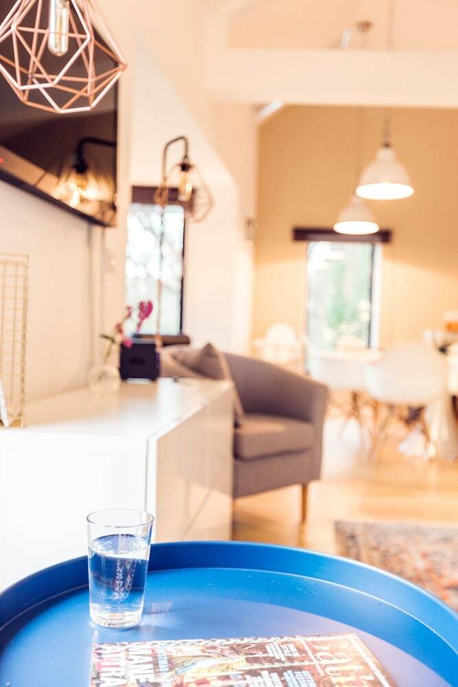 Apartamentos The Cliffside Chalet - Warm & Modern 3bdr Riverside Home