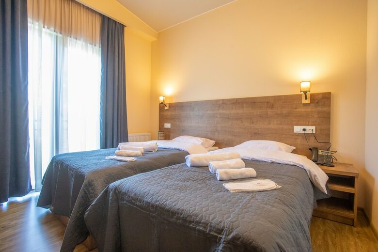 Hotel Green Town