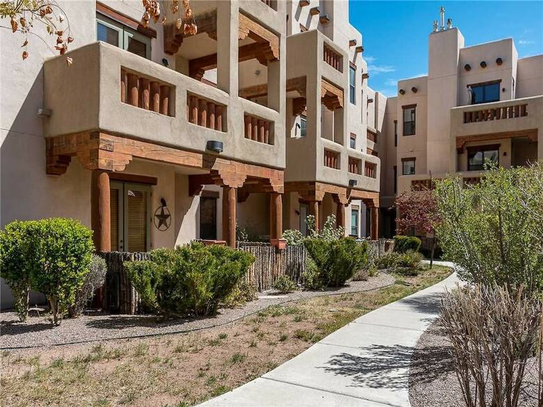 Alameda Cactus Flower 303 - One Bedroom Condo