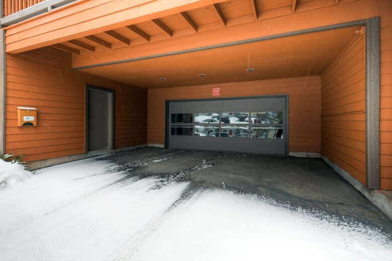 Cedars Lodge Condos By Crmr